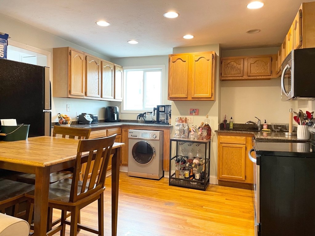 4 O Street, Unit 3 Boston, MA 02127 - Photo 3 of 11