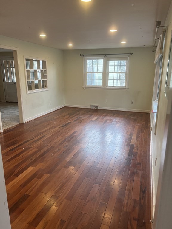 51 George Street Mendon, MA 01756 - Photo 3 of 13 Gallery Image 3
