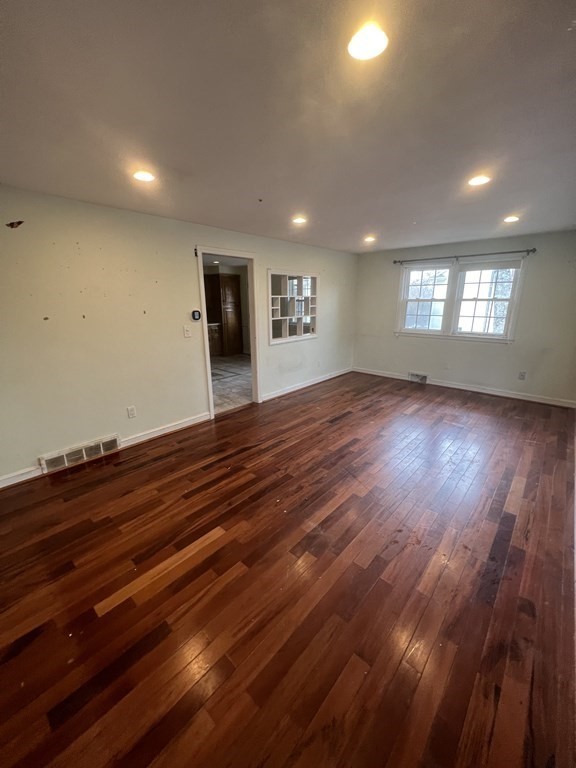51 George Street Mendon, MA 01756 - Photo 4 of 13 Gallery Image 4