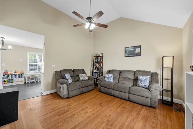 $284,900 | 1108 Gunpoint Drive, Clarksville, TN 37042