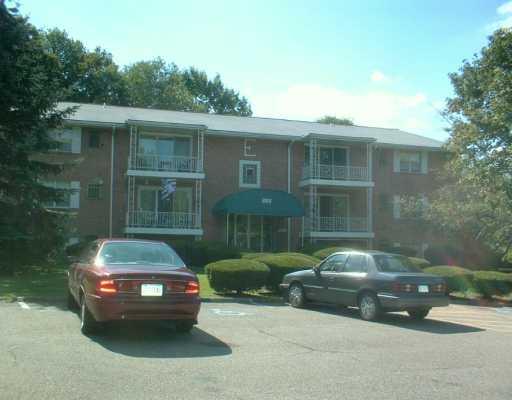 203 Coraopolis Road, Unit 12 Coraopolis, PA 15108 - Photo 1 of 8 Exterior Front.