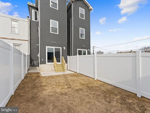 $320,000 | 850 Woodland Avenue, Camden, NJ 08104