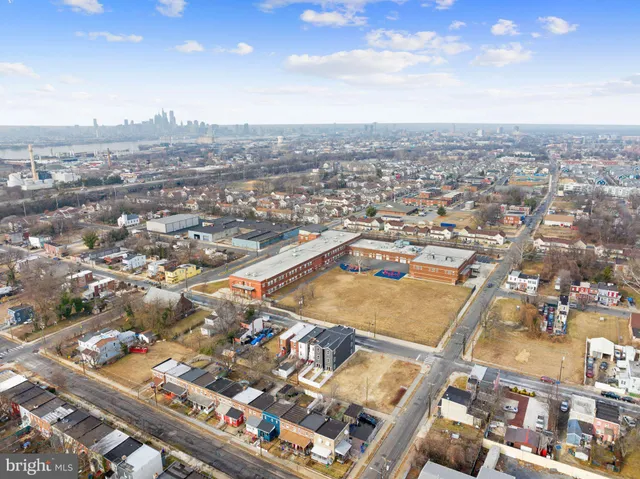 $320,000 | 850 Woodland Avenue, Camden, NJ 08104