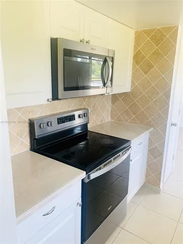 $265,000 | 436 Valley Drive, Lehigh Acres, FL 33936