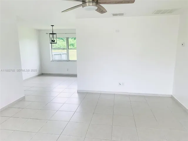 $265,000 | 436 Valley Drive, Lehigh Acres, FL 33936
