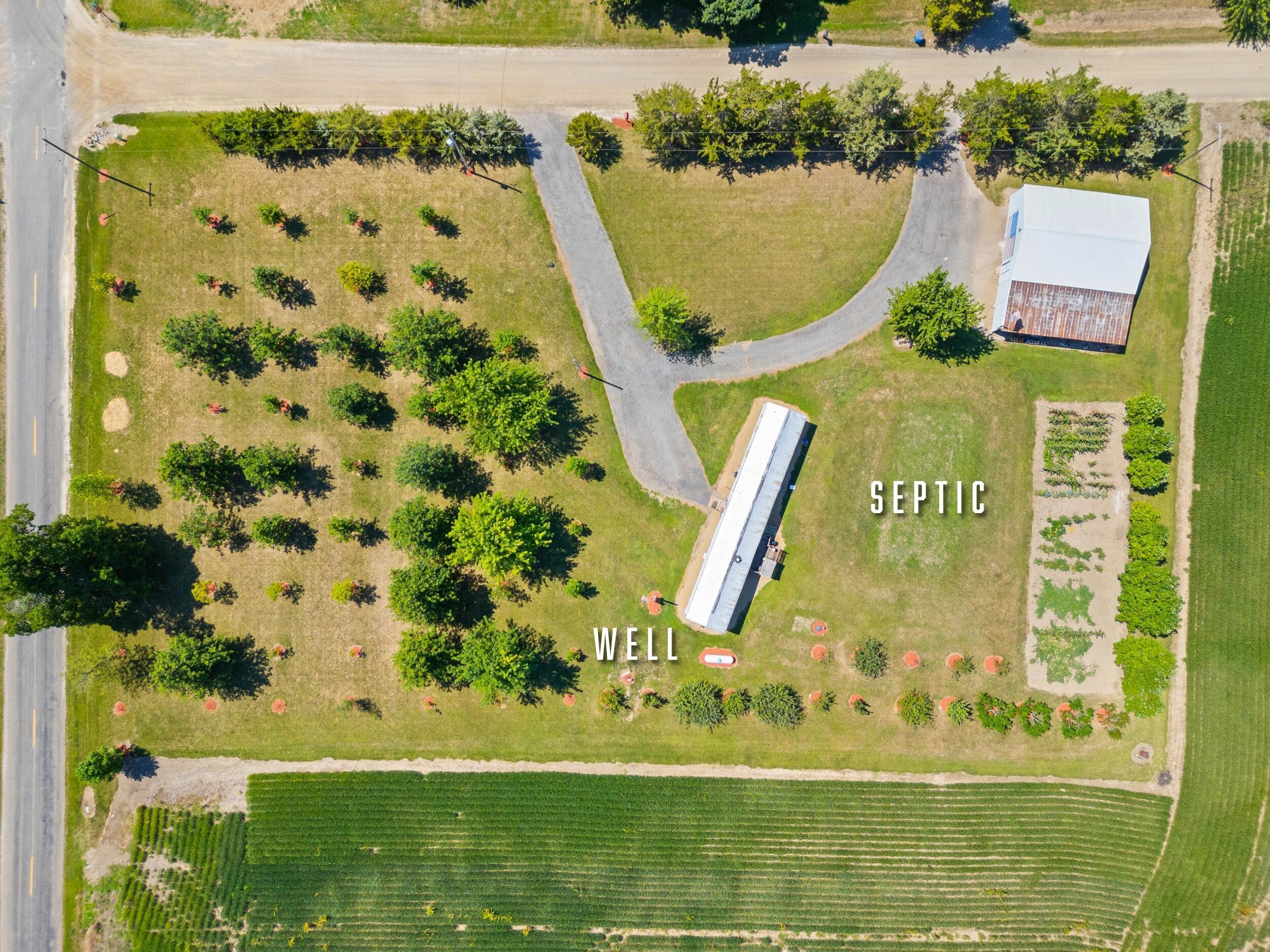 9965 Tuttle Road Pittsford, MI 49271 - Photo 6 of 31 23_untitled (3)