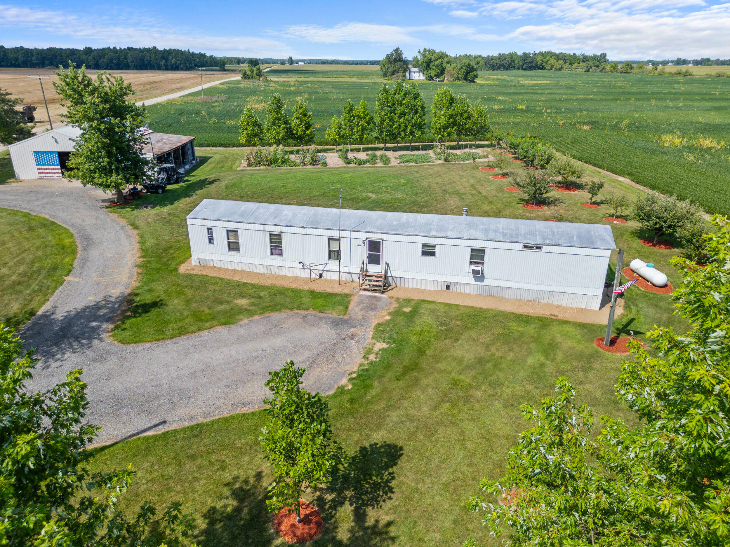 9965 Tuttle Road Pittsford, MI 49271 - Photo 10 of 31 7_dji_0383