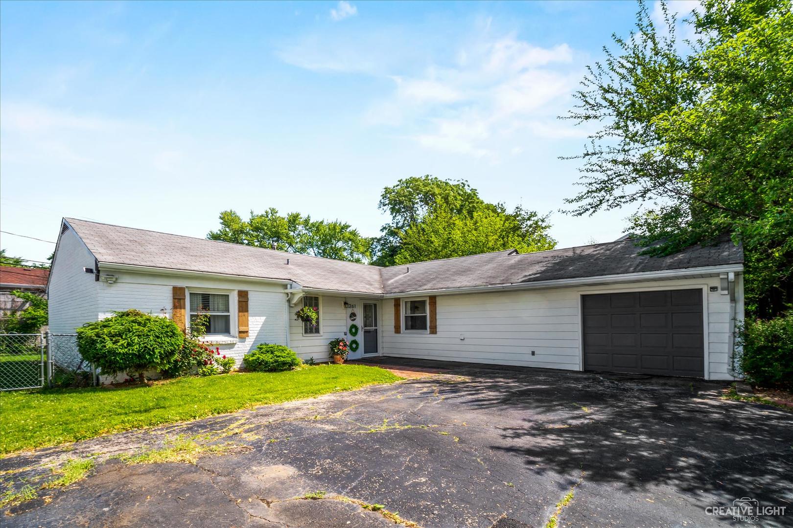 261 Seabury Road Bolingbrook, IL 60440 - Photo 1 of 20