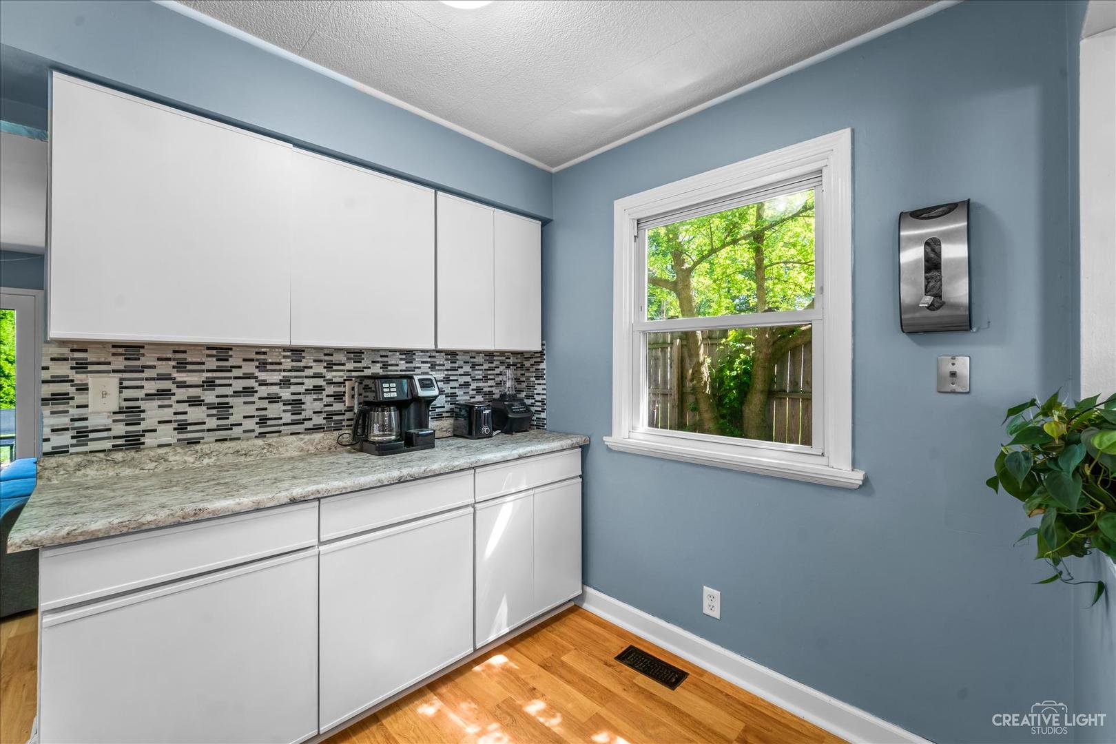 261 Seabury Road Bolingbrook, IL 60440 - Photo 6 of 20
