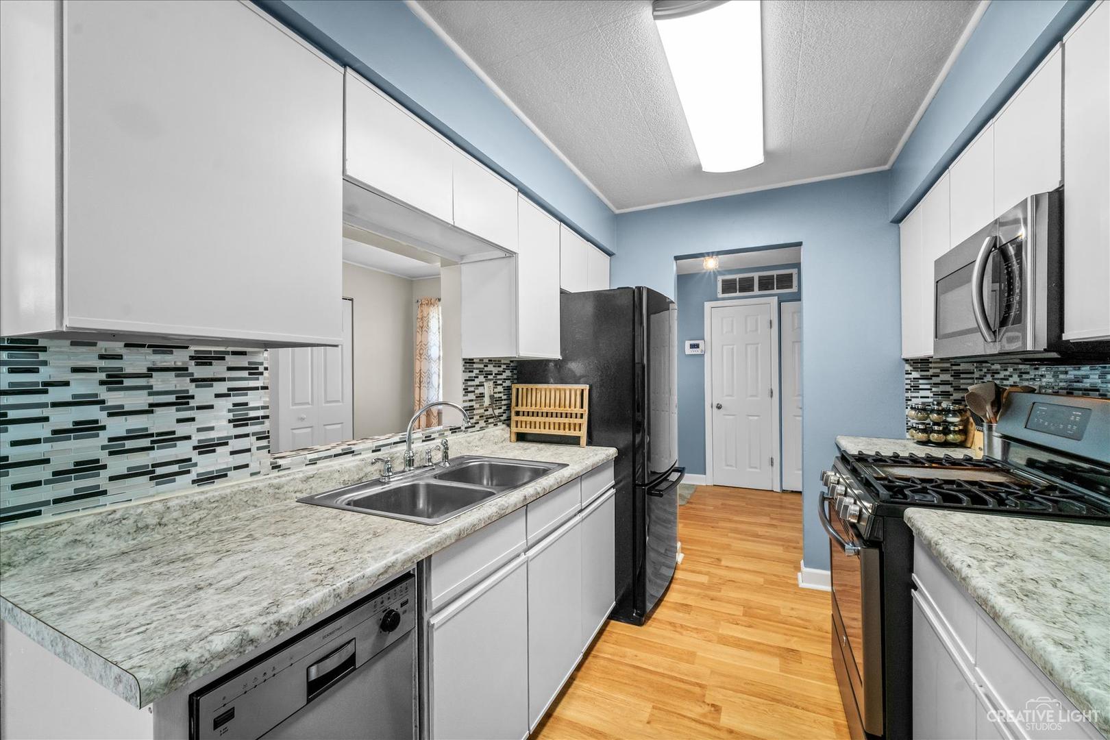261 Seabury Road Bolingbrook, IL 60440 - Photo 7 of 20
