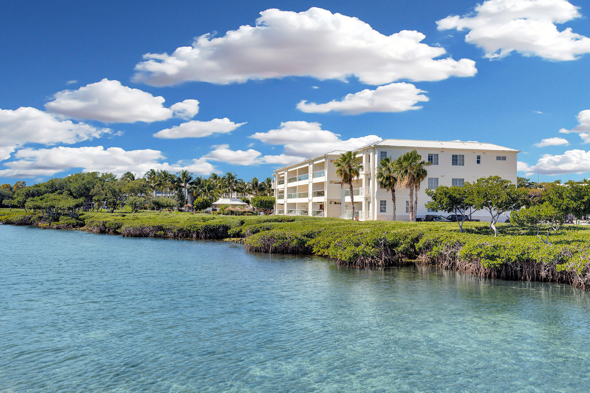 97501 Overseas Highway, Unit 324 Key Largo, FL 33037 - Photo 25 of 75 Exterior of Building