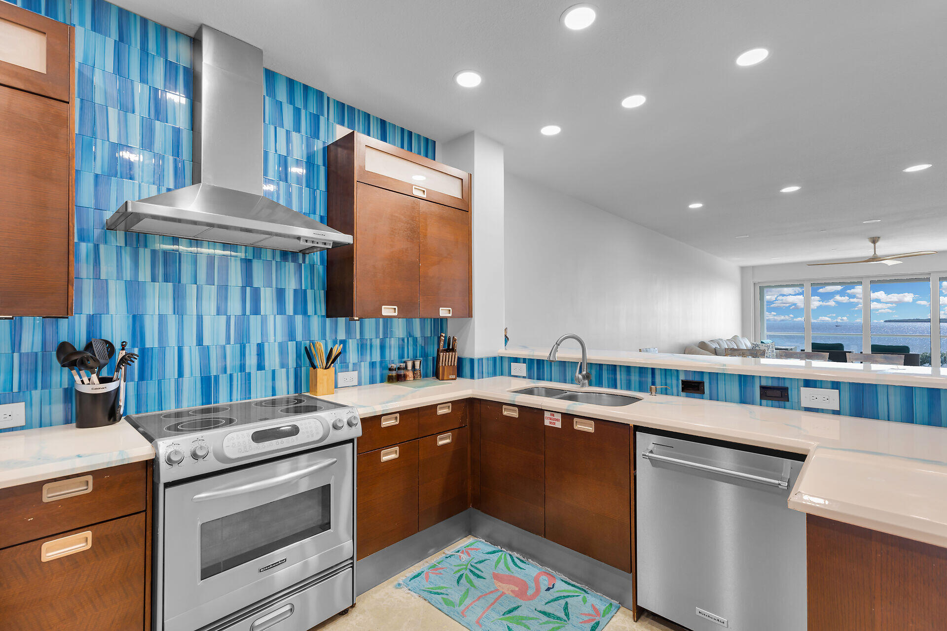 97501 Overseas Highway, Unit 324 Key Largo, FL 33037 - Photo 39 of 75 Kitchen