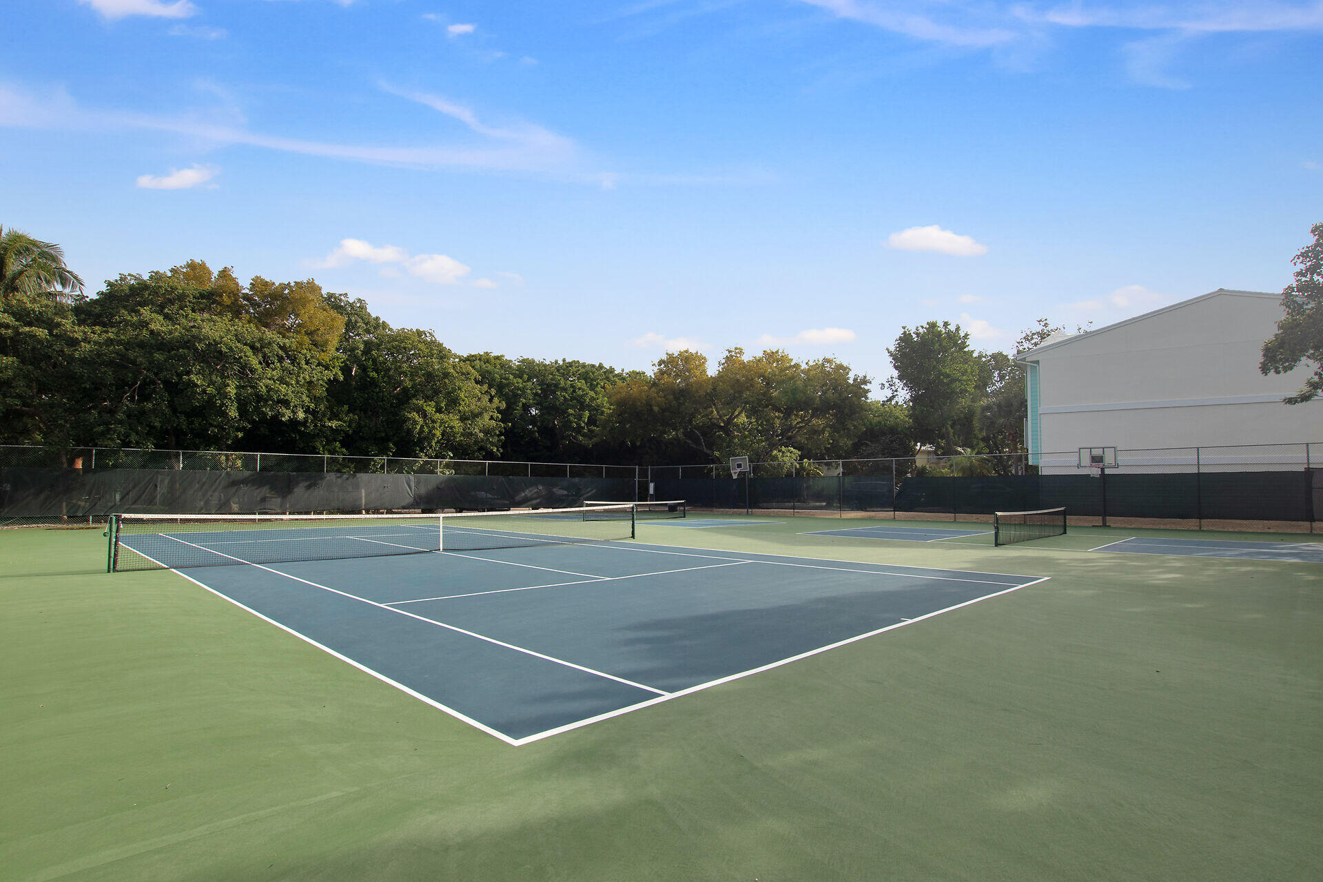 97501 Overseas Highway, Unit 324 Key Largo, FL 33037 - Photo 68 of 75 Outdoor Tennis-Pickleball