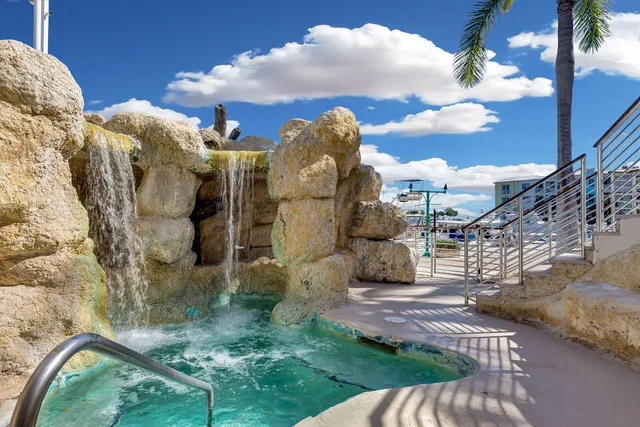 $1,595,000 | 97501 Overseas Highway, Unit 324, Key Largo, FL 33037