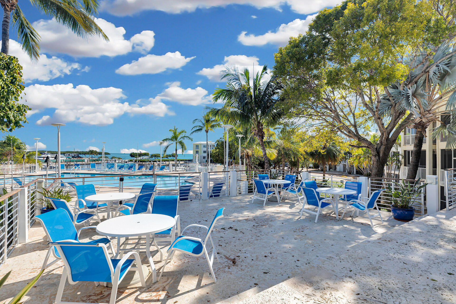 97501 Overseas Highway, Unit 324 Key Largo, FL 33037 - Photo 73 of 75 Seating Area at Second Pool