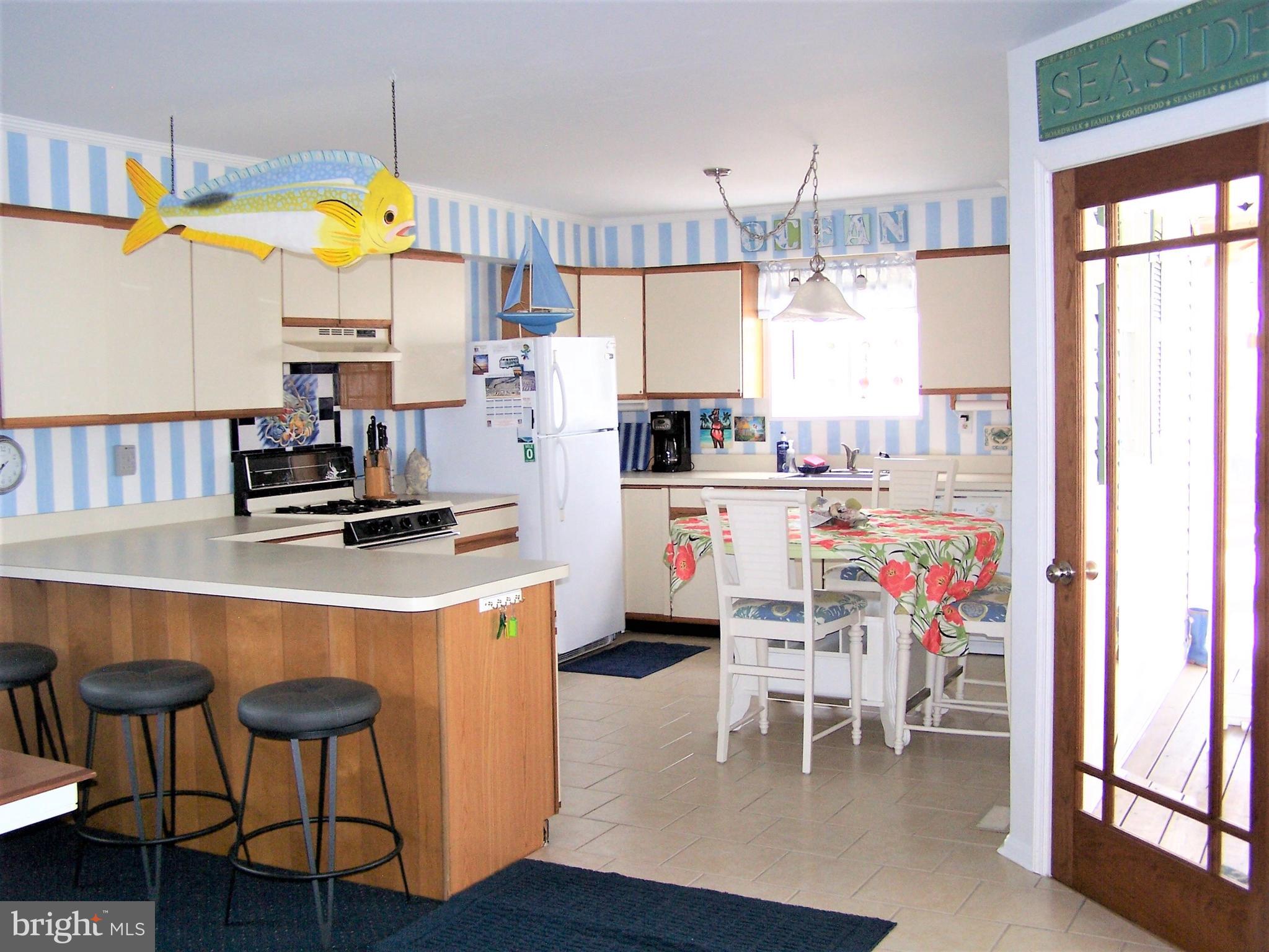 13220 Nantucket Road Ocean City, MD 21842 - Photo 21 of 51 Lots of Kitchen Cabinets