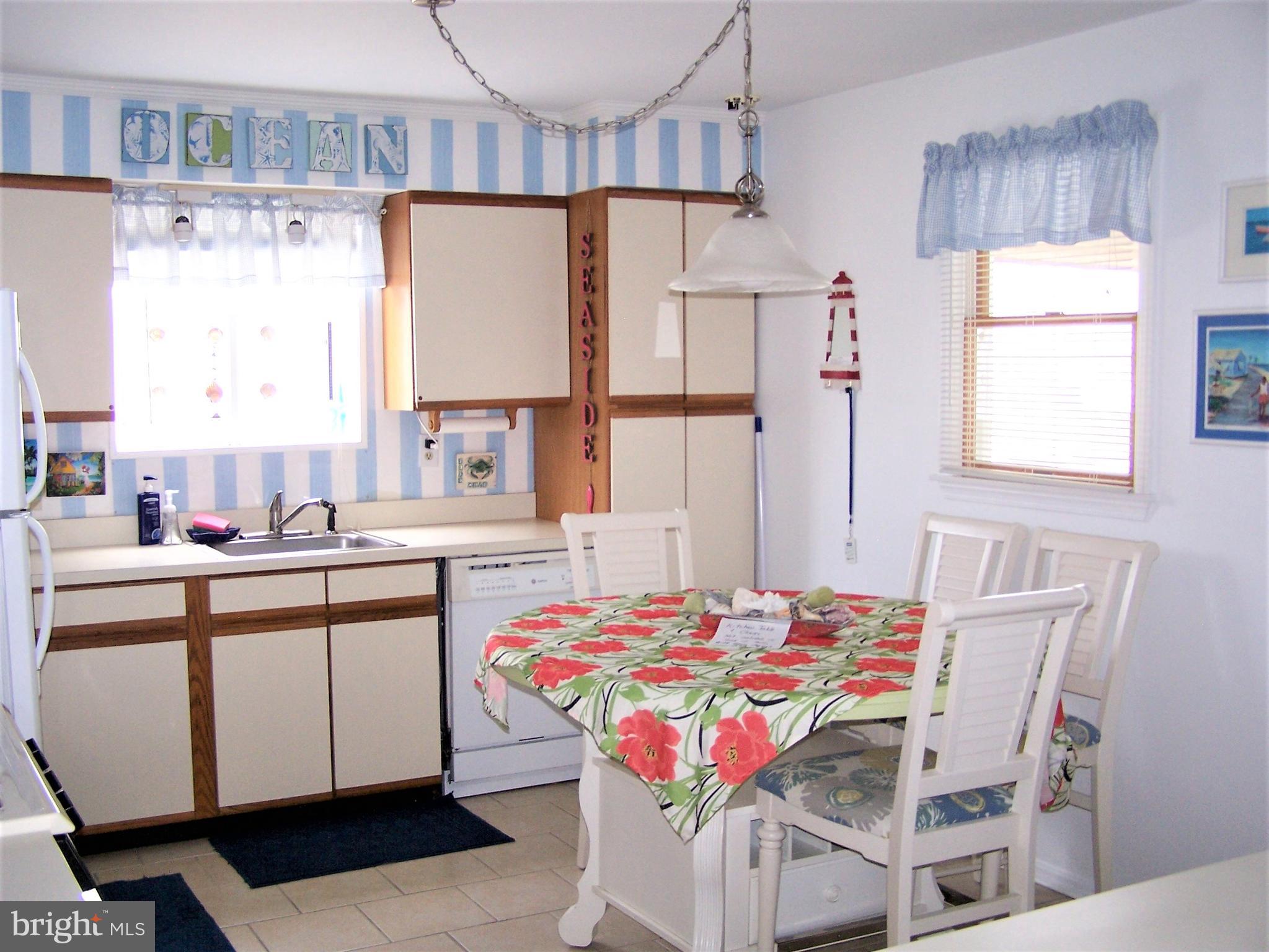 13220 Nantucket Road Ocean City, MD 21842 - Photo 23 of 51 Eat-In Kitchen