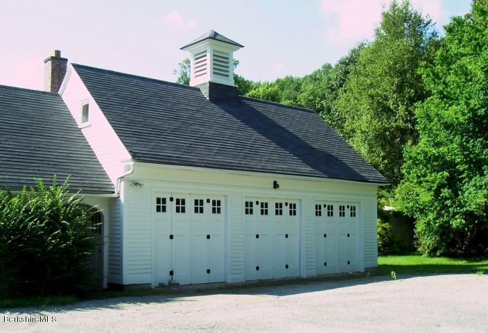 11 Ramsdell Road Great Barrington, MA 01230 - Photo 4 of 11 3 Car Garage