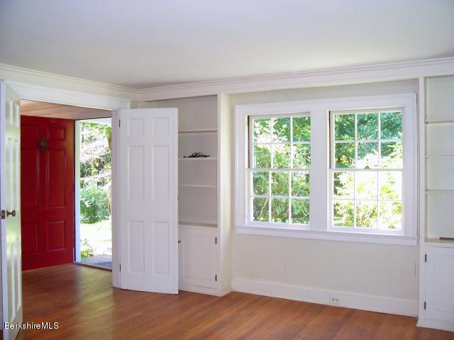 11 Ramsdell Road Great Barrington, MA 01230 - Photo 5 of 11 Living Room