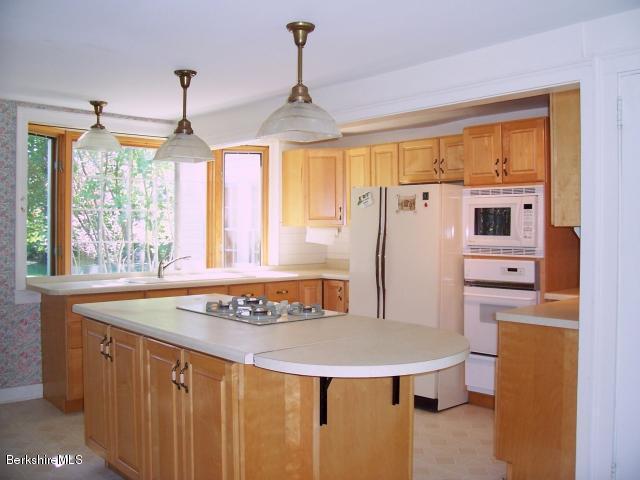 11 Ramsdell Road Great Barrington, MA 01230 - Photo 8 of 11 Kitchen