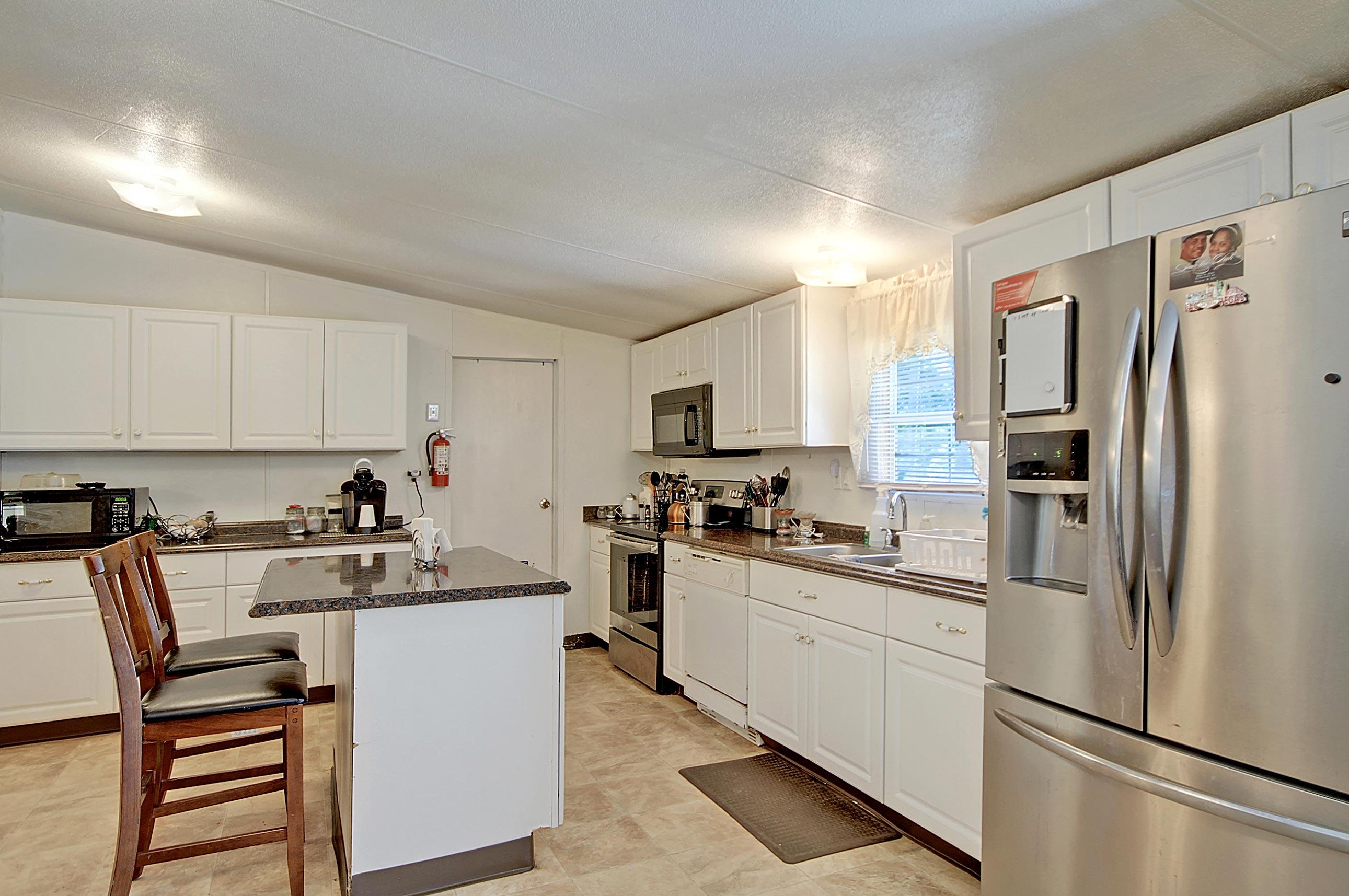 245 Kitfield Road Moncks Corner, SC 29461 - Photo 6 of 30 CREM_245 Kitfield_023
