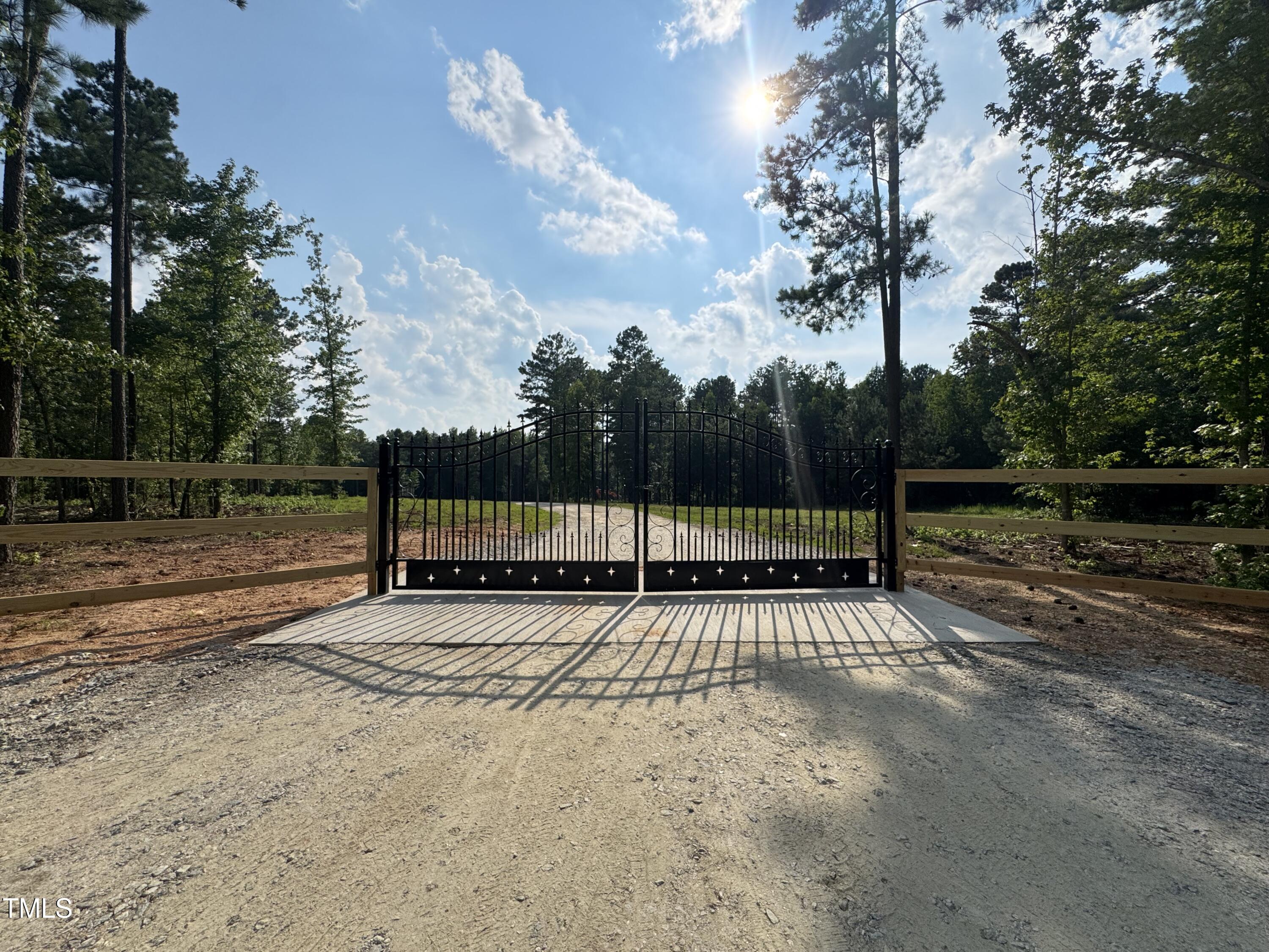 285 Old Eason Road Zebulon, NC 27597 - Photo 4 of 16