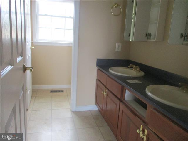 4444 Prospect Road Whiteford, MD 21160 - Photo 23 of 37 MASTER BATH