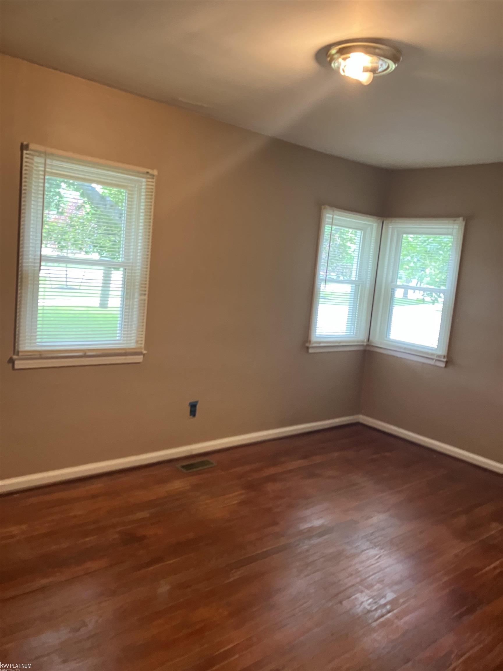 8915 21 Mile Road Utica, MI 48317 - Photo 16 of 22