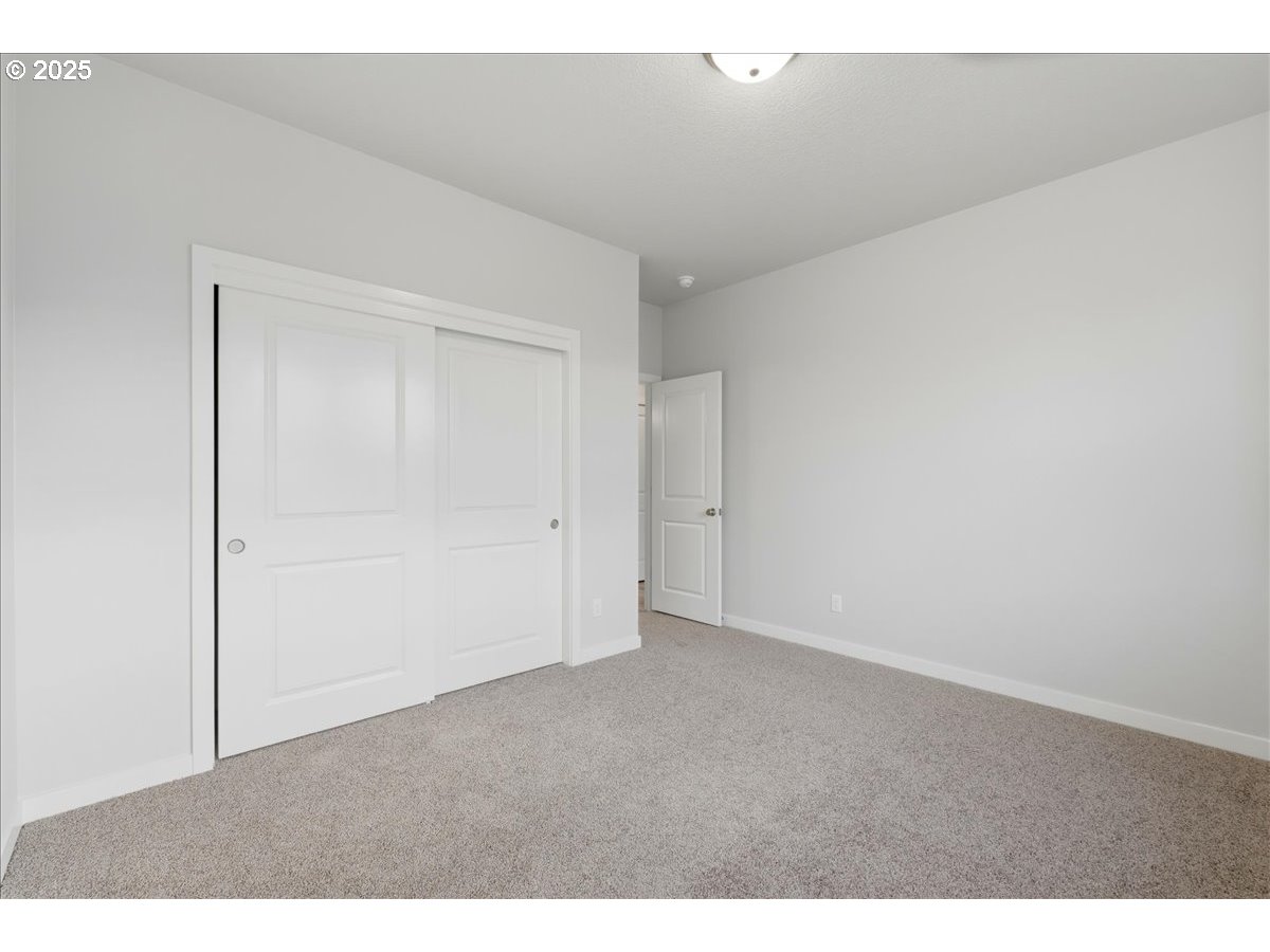 405 South Cedar Street Yamhill, OR 97148 - Photo 19 of 36 a view of an empty room