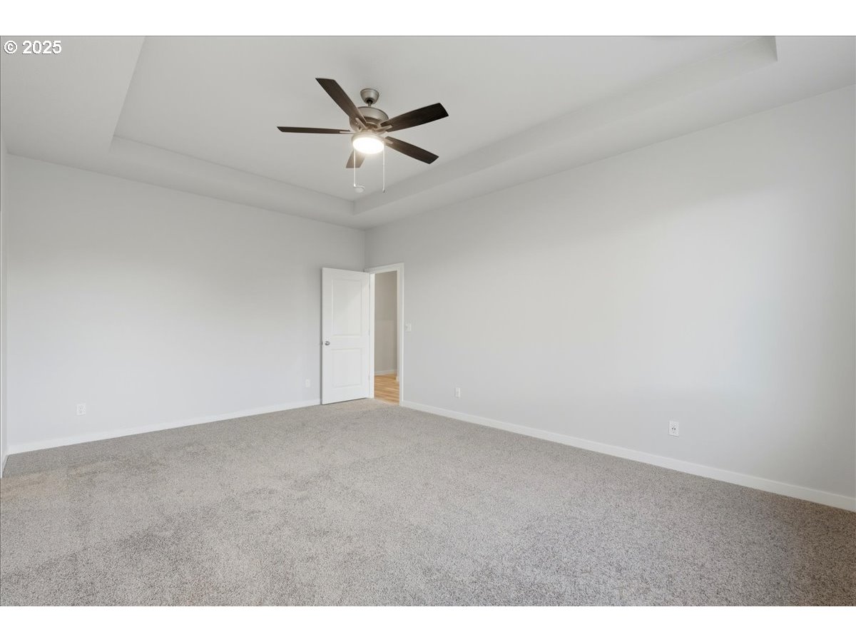 405 South Cedar Street Yamhill, OR 97148 - Photo 21 of 36 a view of an empty room