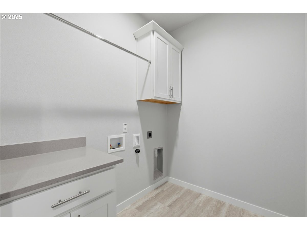 405 South Cedar Street Yamhill, OR 97148 - Photo 30 of 36 a view of an empty room