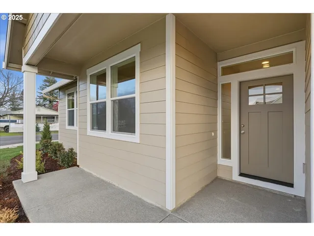 a view of house with front door