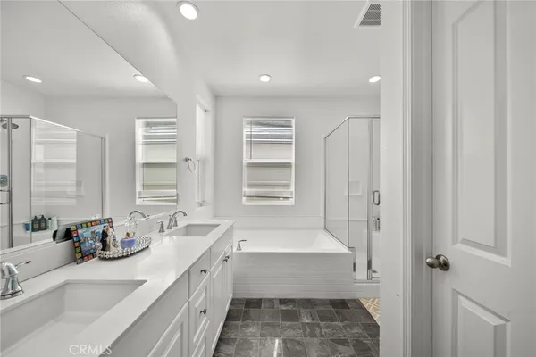 $725,000 | 370 Campbell Court, Santa Paula, CA 93060