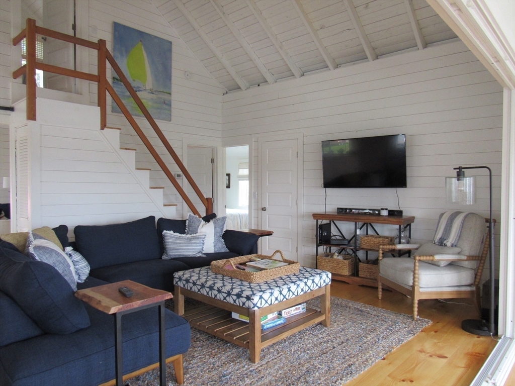 43 Middle Road Ipswich, MA 01938 - Photo 15 of 27