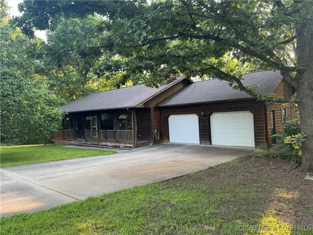 $379,990 | 83 Oak Tree Road, Camdenton, MO 65020