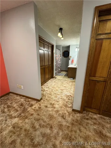 $379,990 | 83 Oak Tree Road, Camdenton, MO 65020