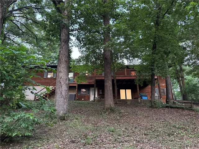 $379,990 | 83 Oak Tree Road, Camdenton, MO 65020