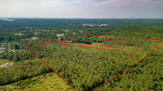 $599,000 | 30.5 Stag Drive, Hampstead, NC 28443