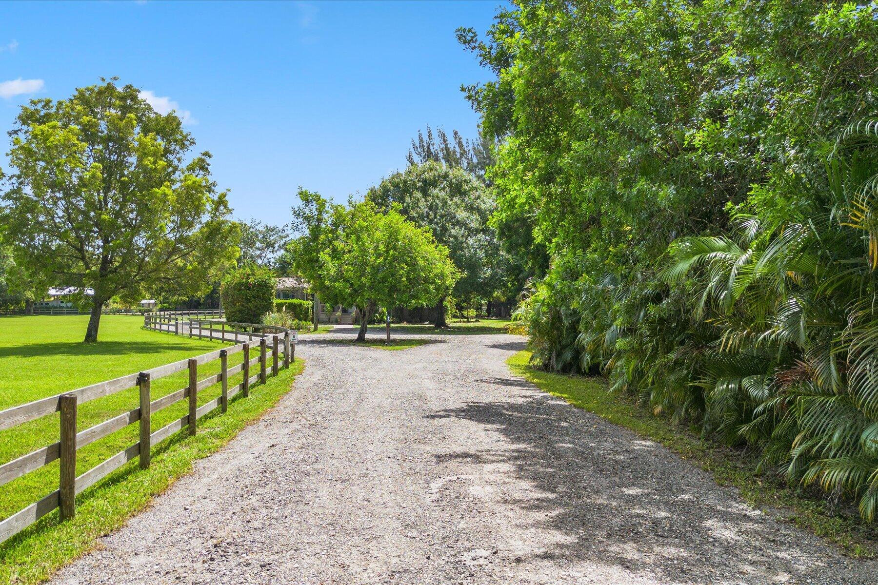 2454-2376 E Road Loxahatchee, FL 33470 - Photo 4 of 51 095-DJI_0917