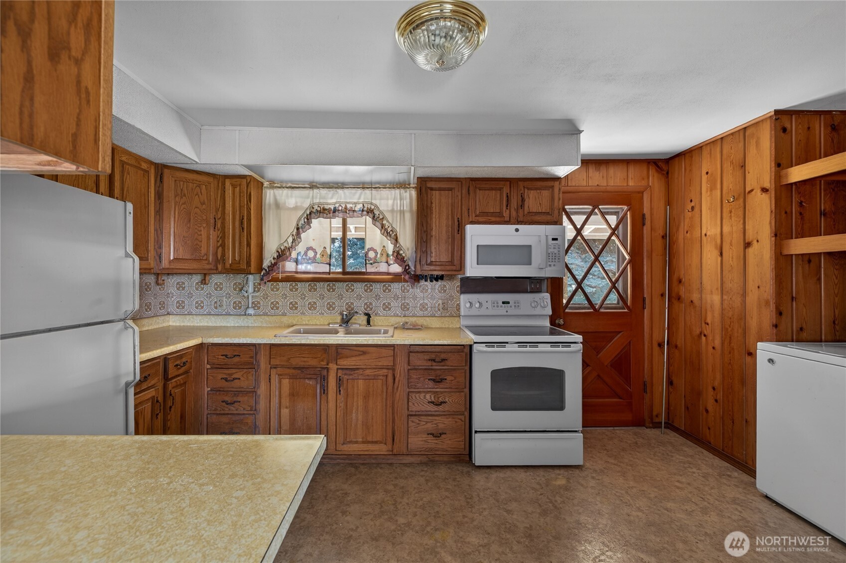 5685 Airport Road Cashmere, WA 98815 - Photo 10 of 28