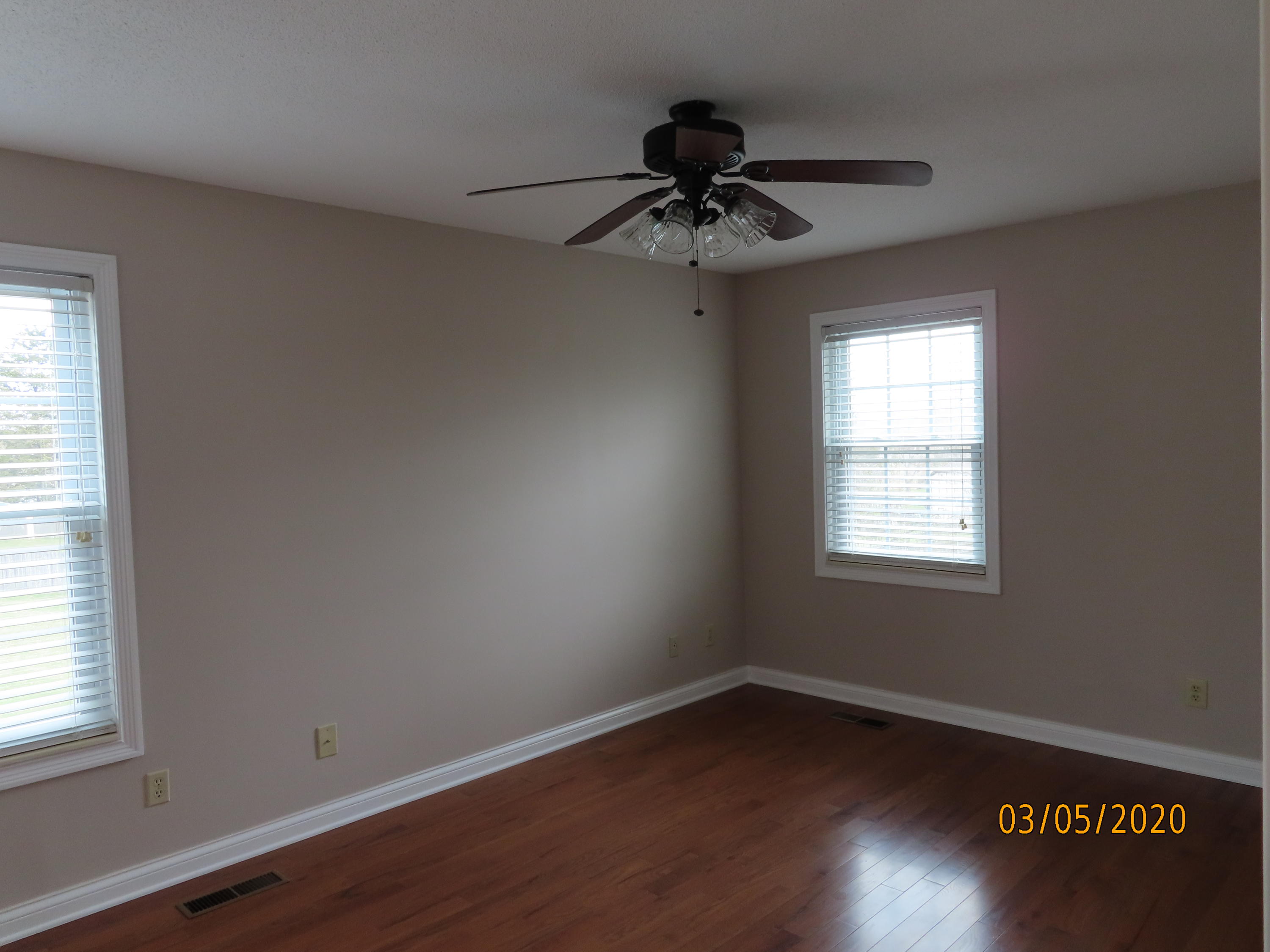 1802 Cannondale Road Knoxville, TN 37922 - Photo 23 of 39 HUGE MASTER BEDROOM