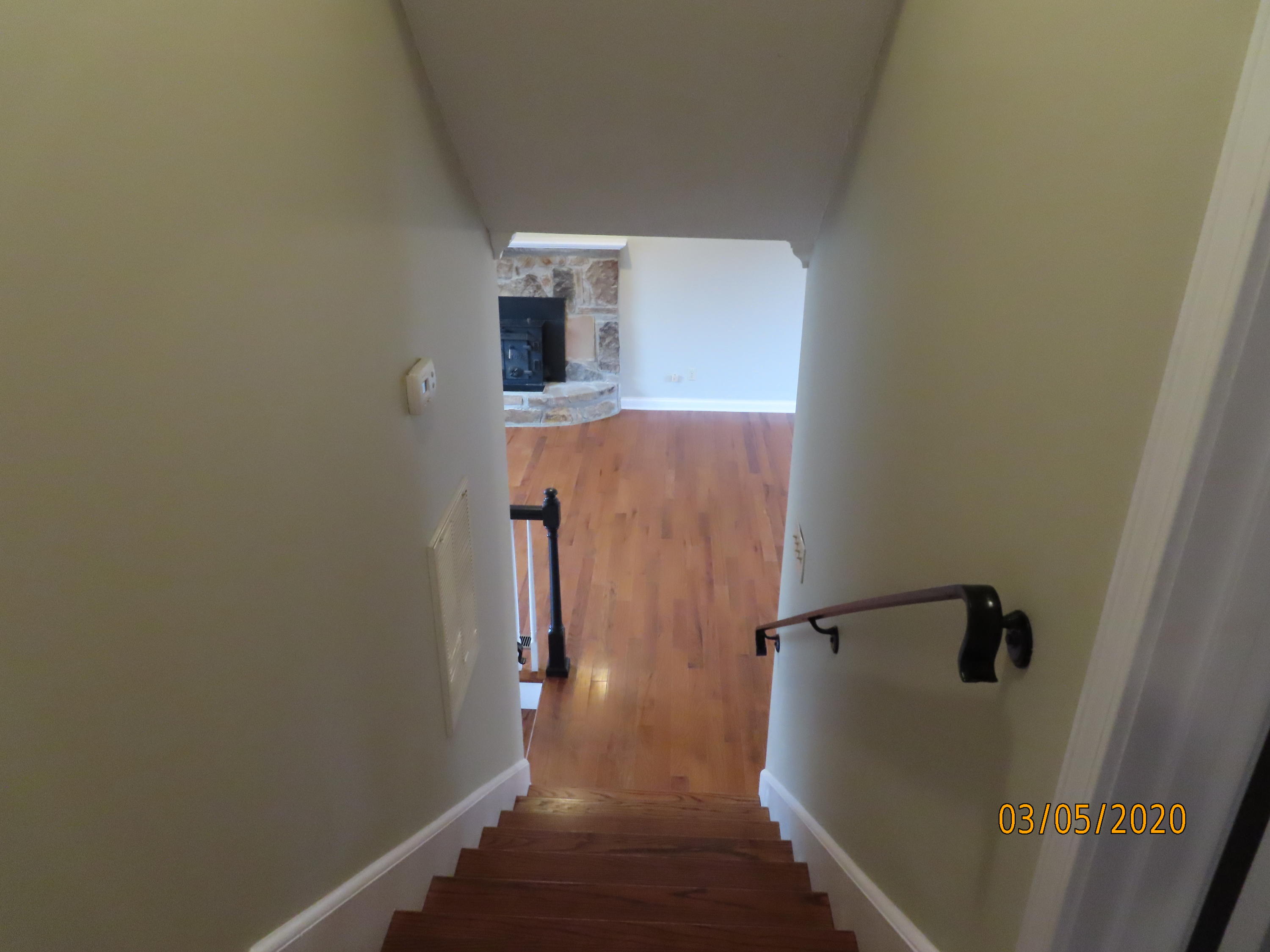 1802 Cannondale Road Knoxville, TN 37922 - Photo 29 of 39 LOOKING DOWNSTAIRS