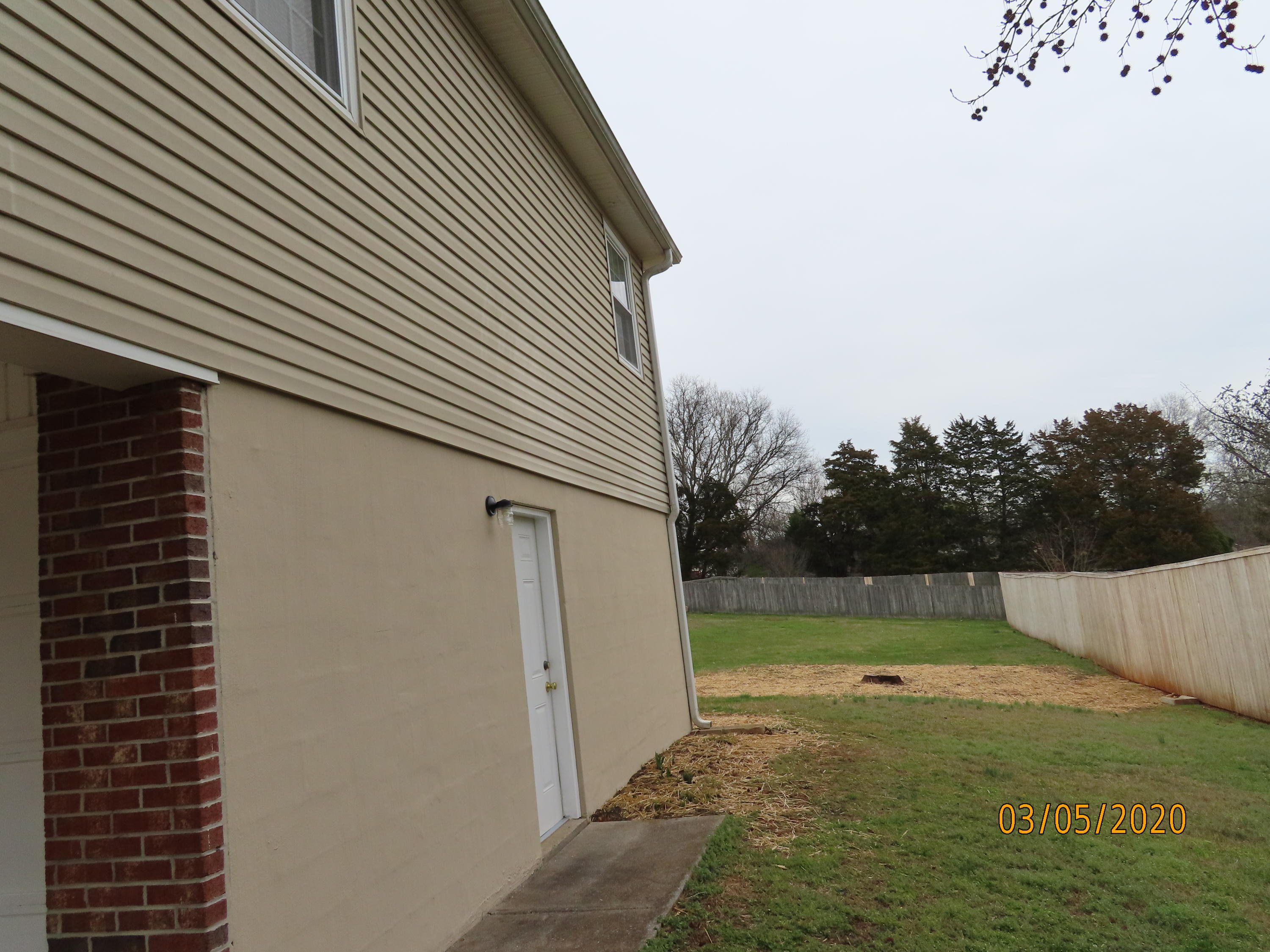 1802 Cannondale Road Knoxville, TN 37922 - Photo 34 of 39 RIGHT SIDE OF HOUSE