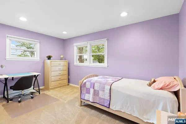 $699,900 | 180 Rafkind Road, Bloomingdale, NJ 07403