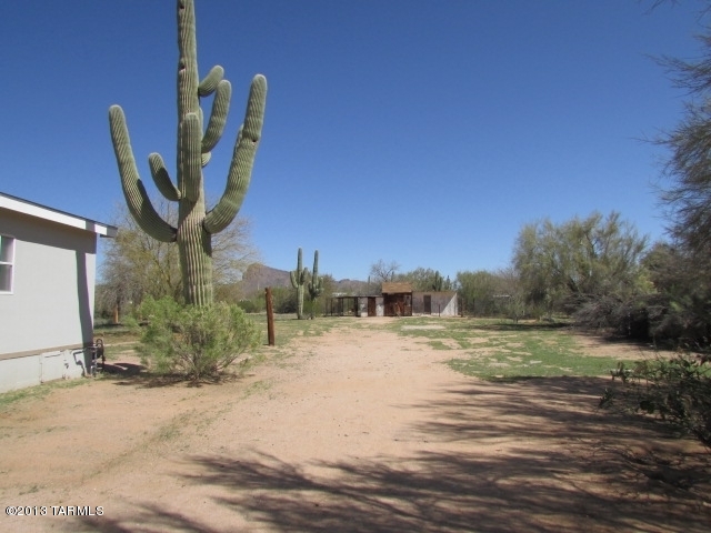 11477 West Ina Road Tucson, AZ 85743 - Photo 12 of 32
