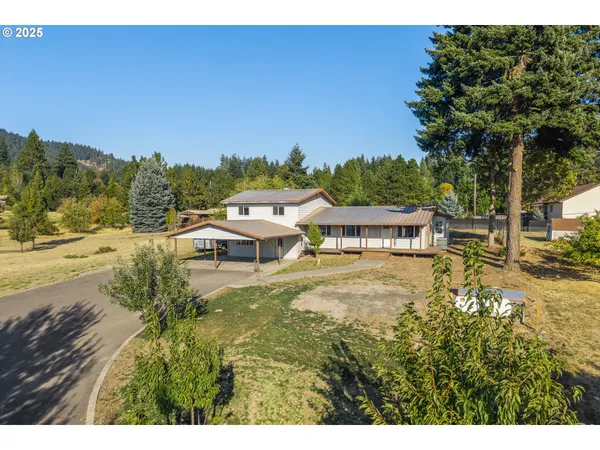 $775,000 | 1175 Northwest Baker Drive, White Salmon, WA 98672