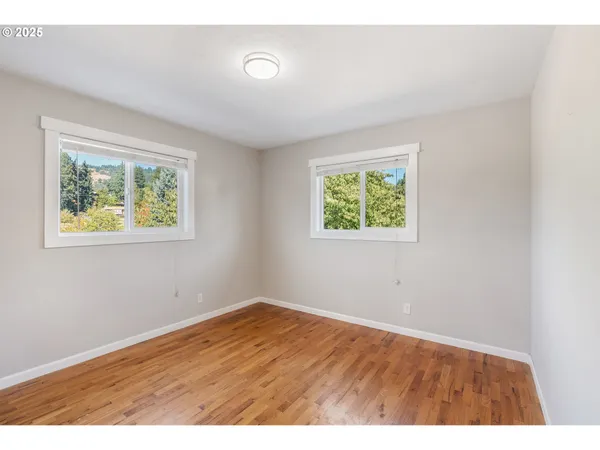 $700,000 | 1175 Northwest Baker Drive, White Salmon, WA 98672