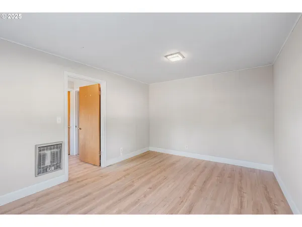 $700,000 | 1175 Northwest Baker Drive, White Salmon, WA 98672