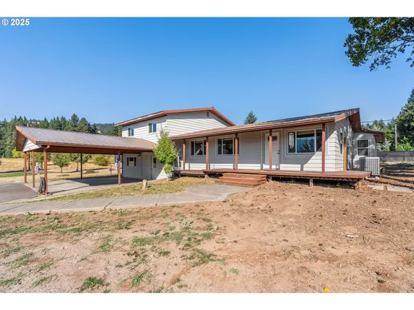 $700,000 | 1175 Northwest Baker Drive, White Salmon, WA 98672