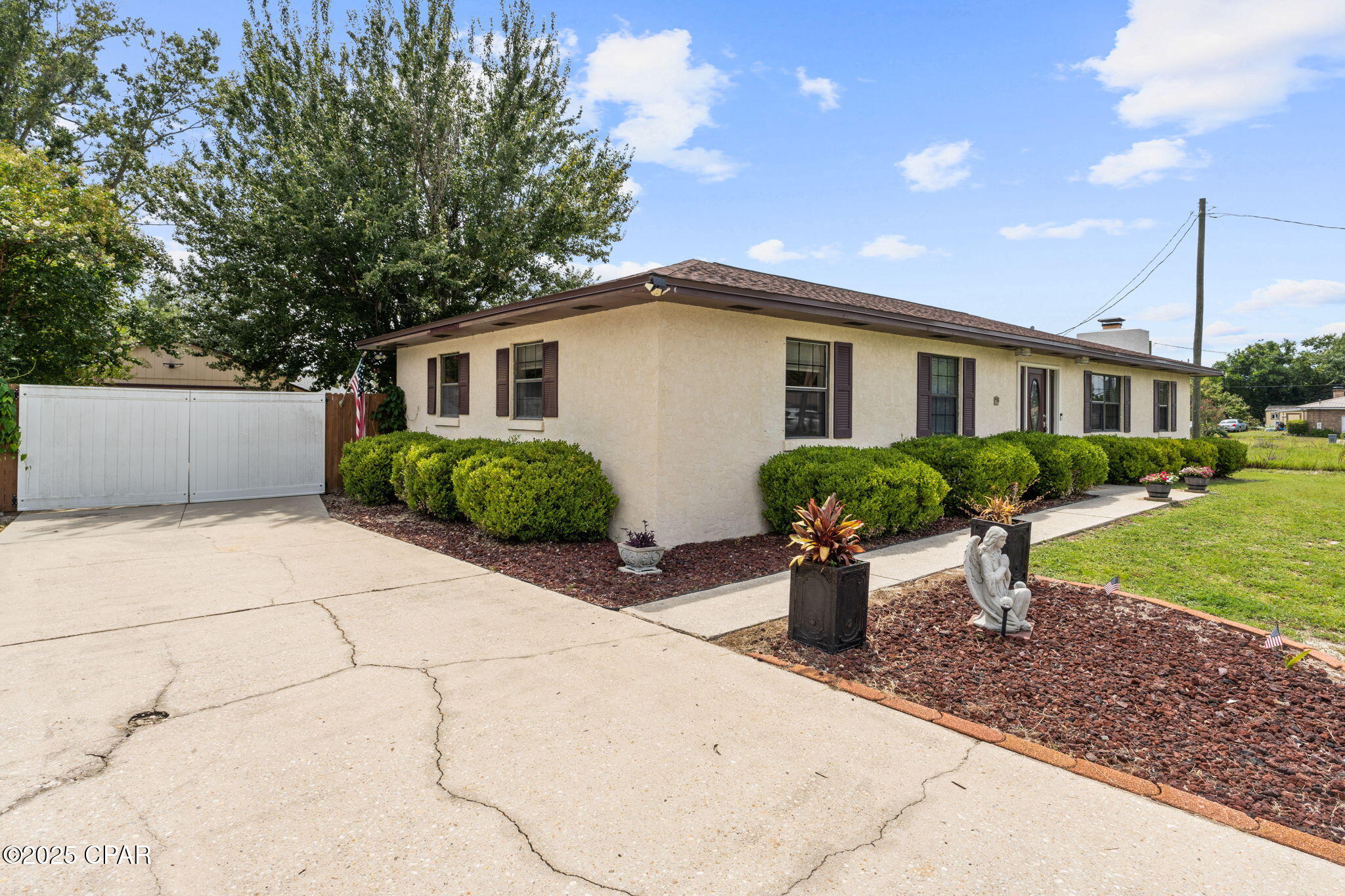 4205 Northshore Road Lynn Haven, FL 32444 - Photo 3 of 56